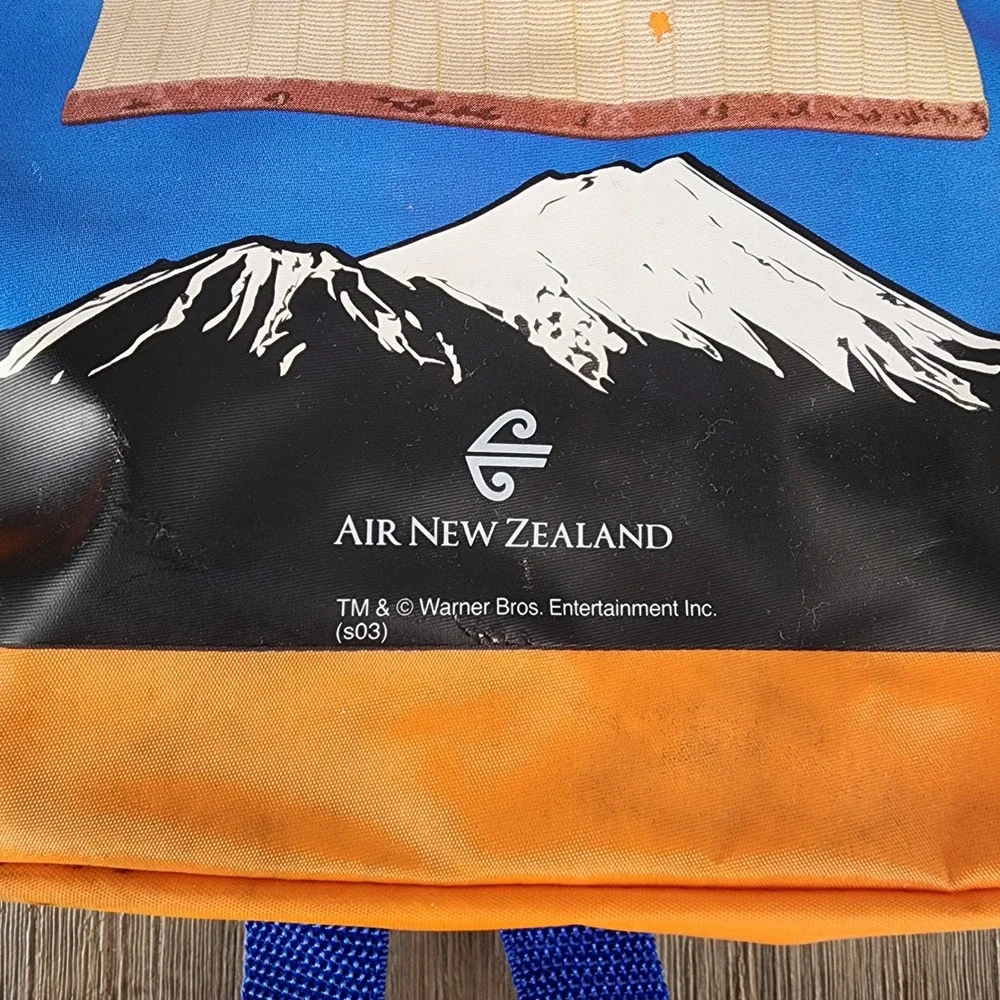Vintage Kids Looney Tunes‎ Over New Zealand Orange Backpack Air New Zealand
